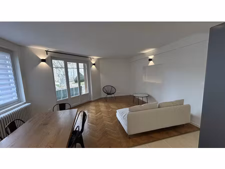 location meublée appartement 4 pièces 84 m² à annonay (07100)  750 €