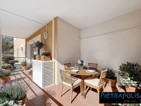 à vendre – grand t5 de 127 m² lumineux avec terrasse – pro