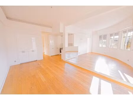 grand t3 avec balcons - nice cimiez