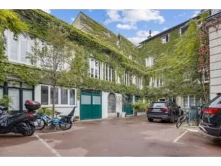 bureaux 102 m² lumineux à proximité de la gare – environnem