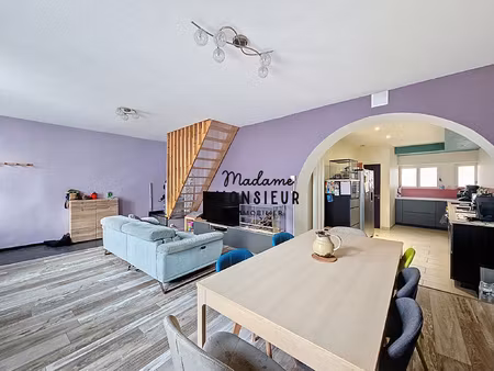 maison 5 pièces 136 1m2