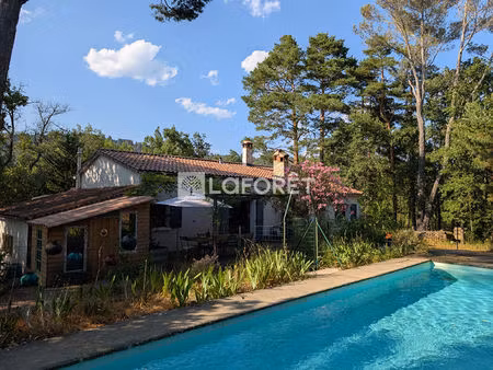 callian location meuble maison avec piscine de 4 pièce(s) 84 m2 + 20m² chalet + terrain de