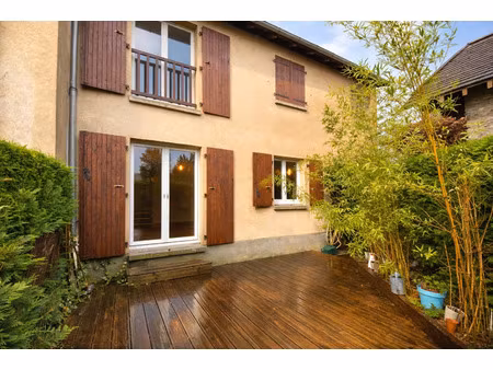 exclusite - maison 4 pieces 3 chambres avec box et jardin