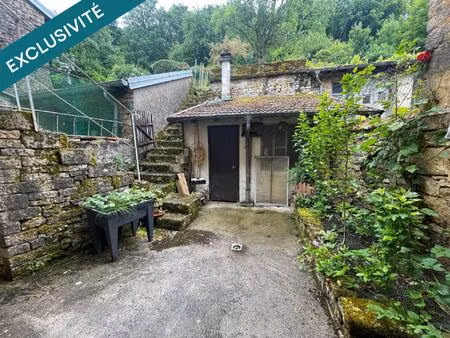 maison de ville au centre de jussey