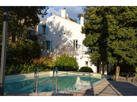 mas + gite avec jardin et piscine