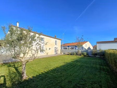 charentaise entièrement rénovée à saint-sauveur-d'aunis