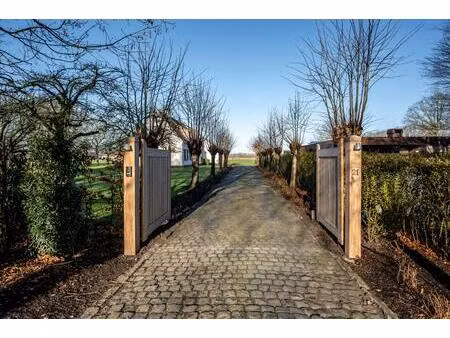 adembenemende villa te sint-kruis / damme