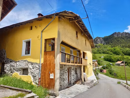 maison à vendre à notre-dame-du-pré (73600) - savoie