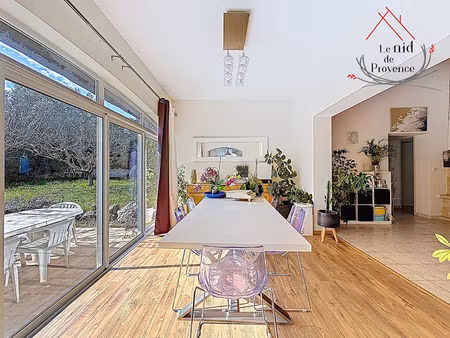 maison de 136 m² sans vis à vis à saint saturnin les avignon