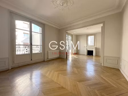 location appartement 4 pièces 92 m² à garches (92380)  2 200 €
