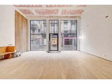 superbe rez-commercial dans l'hyper centre de liege