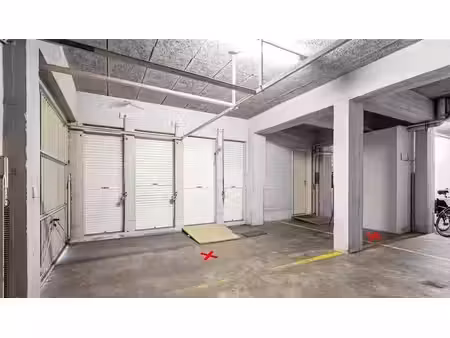 parking / garage