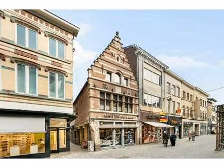 unieke historische handelswoning in hartje aalst – besche...