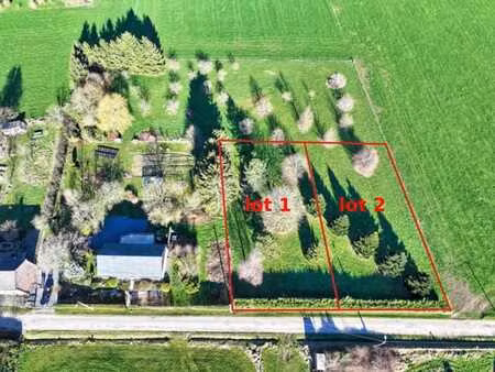 beua terrain plat avec vue sur les campagnes
