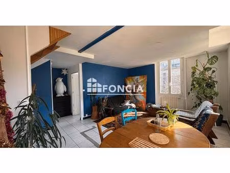 digne  appartement t3/4 avec jardin et cave