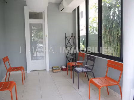 location locaux professionnels 5 pièces 11.2 m² à saint paul (97460)  732 €