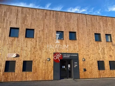 location locaux professionnels 1 pièce 18 m² à peyruis (04310)  490 €