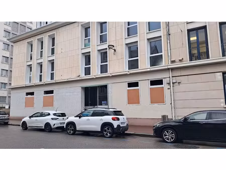 location locaux professionnels 0 pièces 130 m² à louviers (27400)  2 000 €