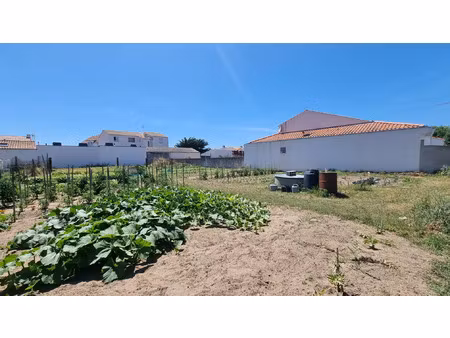vente terrain à saint-hilaire-de-riez (85270) : à vendre / saint-hilaire-de-riez