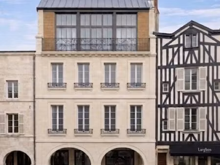 achat : appartement (17000)