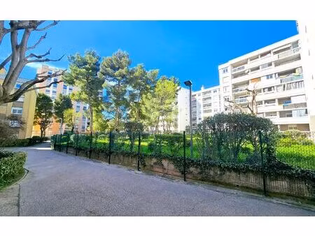location appartement  79.03 m² t-4 à marseille 11  1 280 €