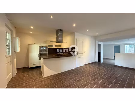 proche gare ! charmante maison avec jardin et 3 chambres