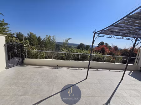 combaillaux magnifique t3 en hauteur avec vue degagee