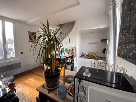 immeuble de rapport / idéalement situé / revenus locatifs an