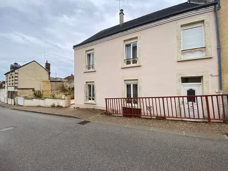 entre la ferte-bernard et nogent le rotrou  maison 3 chambres