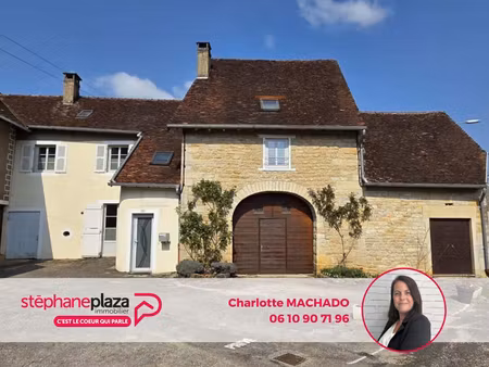 maison de village en pierre avec cave voutée à voiteur (39210)