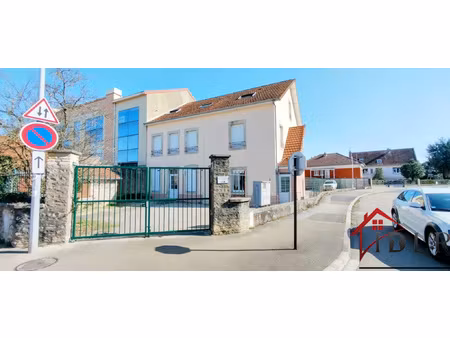 immeuble à rendement locatif irréprochable