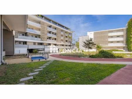 marseilleveyre / pastre t3 avec terrasse et box double