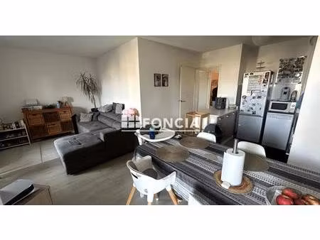 appartement t4 avec 3 places de parking