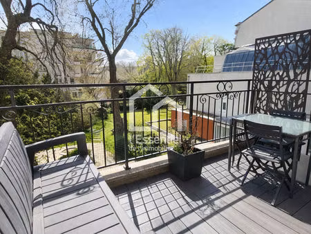 exclusivite - verneuil-sur-seine - 5 min de la gare - dernier étage avec balcon plein sud