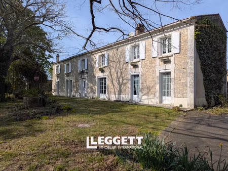 maison 11 pièce(s)  champniers