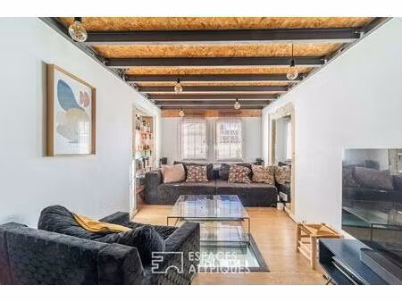 maison de village rénovée avec cachet à celleneuve