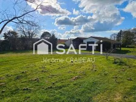 vente terrain à la roche-sur-yon zad - zi nord (85000) : à vendre / 1326m² la roche-sur-yo