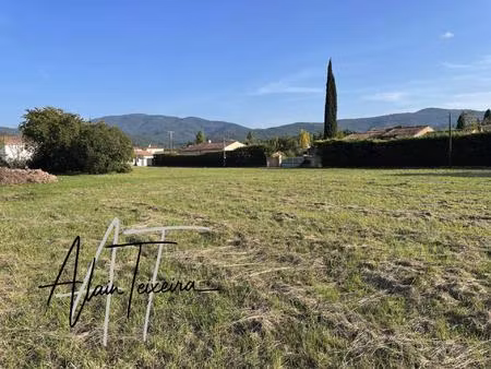 vente terrain 582 m² pignans (83790)