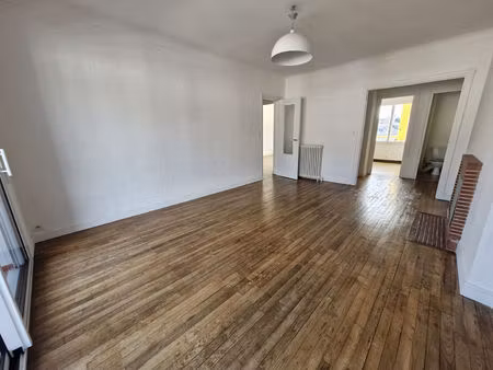 appartement t3 non meublé-hyper centre