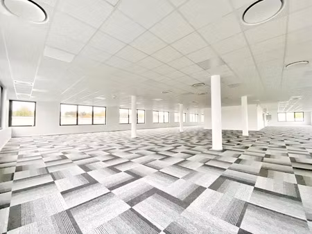 location locaux professionnels 8 pièces 625 m² à amiens (80000)  nan €