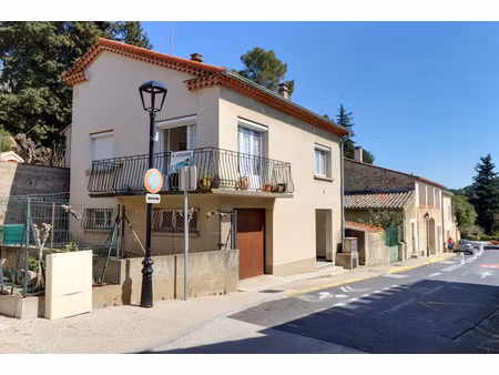 clapiers – maison lumineuse avec grand garage de plus 50 m² et fort potentiel