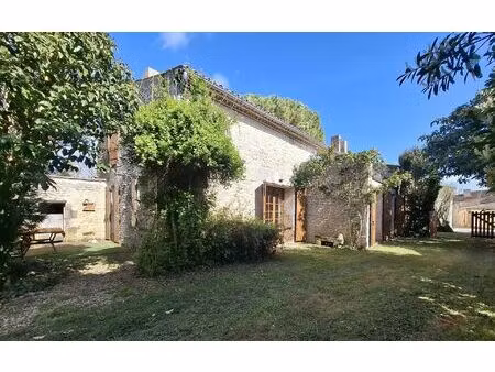 maison saint-romain-de-benet m² t-3 à vendre  230 000 €