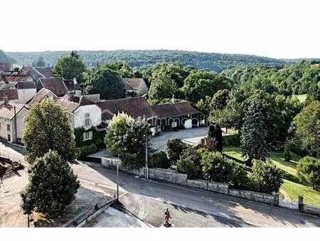 demeure de 210 m² à montmoyen