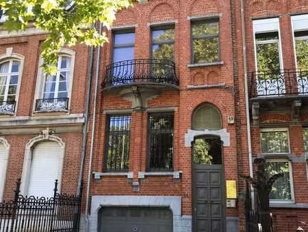 bureau à louer (16m²) - quartier montgomery/brand whitlock