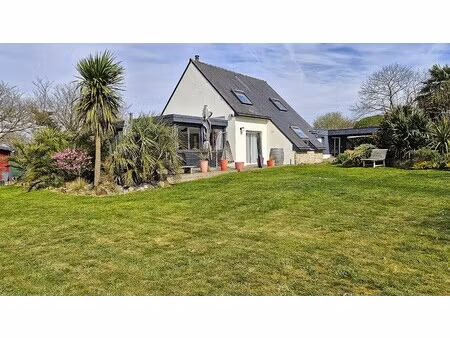 vente maison contemporaine au calme et avec vie de plain pied