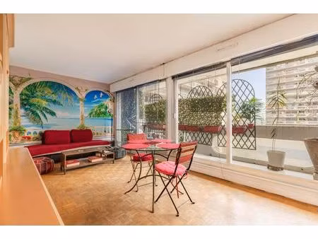 pont de neuilly / courbevoie - 2 pièces avec grande terrasse