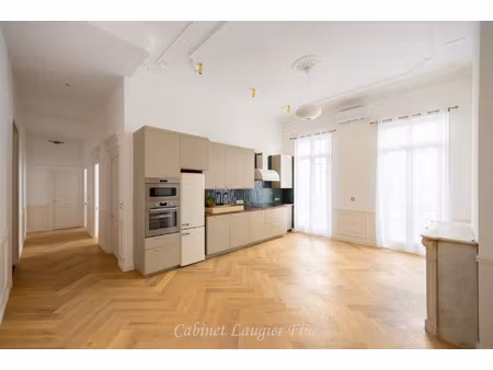appartement rénové t3 71 m2 quartier le chapitre  marsei