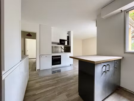 t2 boulouris estivales 2 avec possibilité degarage  en locat