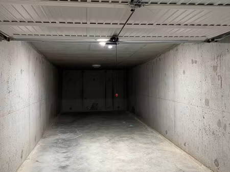 location st ismier garage en sous-sol