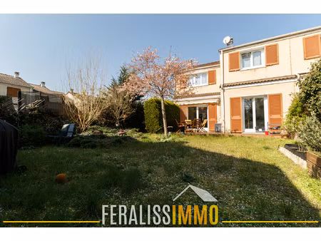 maison 3 chbres  jardin et garage attenant !